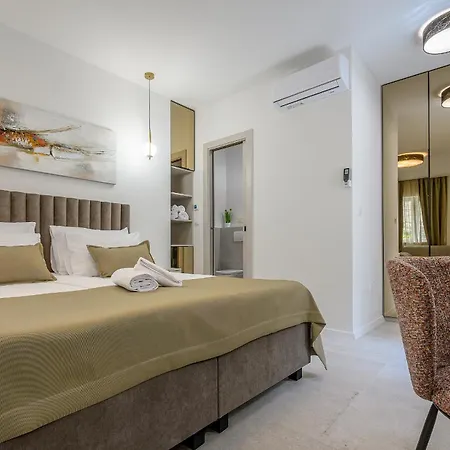 Antique Luxury 4* 스플리트